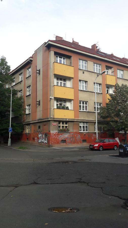 Vysocany Прага Екстериор снимка